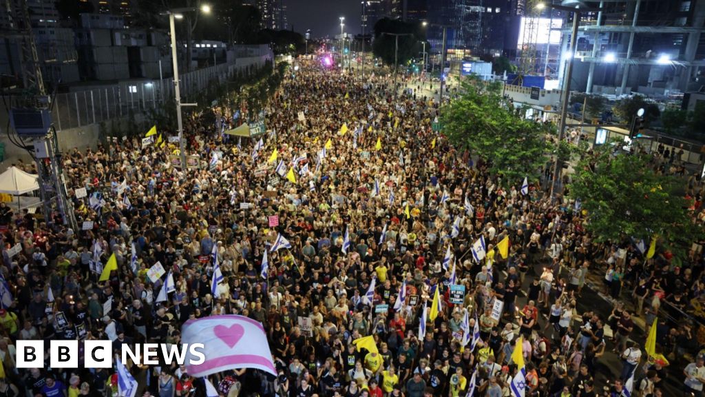 Protesters in Israel intensify pressure against governments plan to expand Gaza war