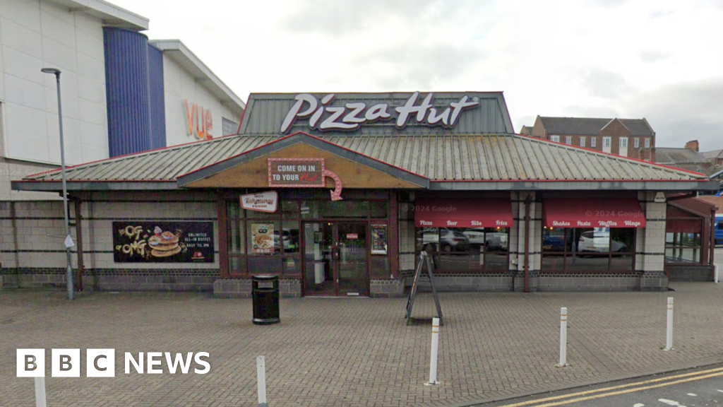 Pizza Hut Worker Stunned as Hartlepool Branch Shuts Down Abruptly