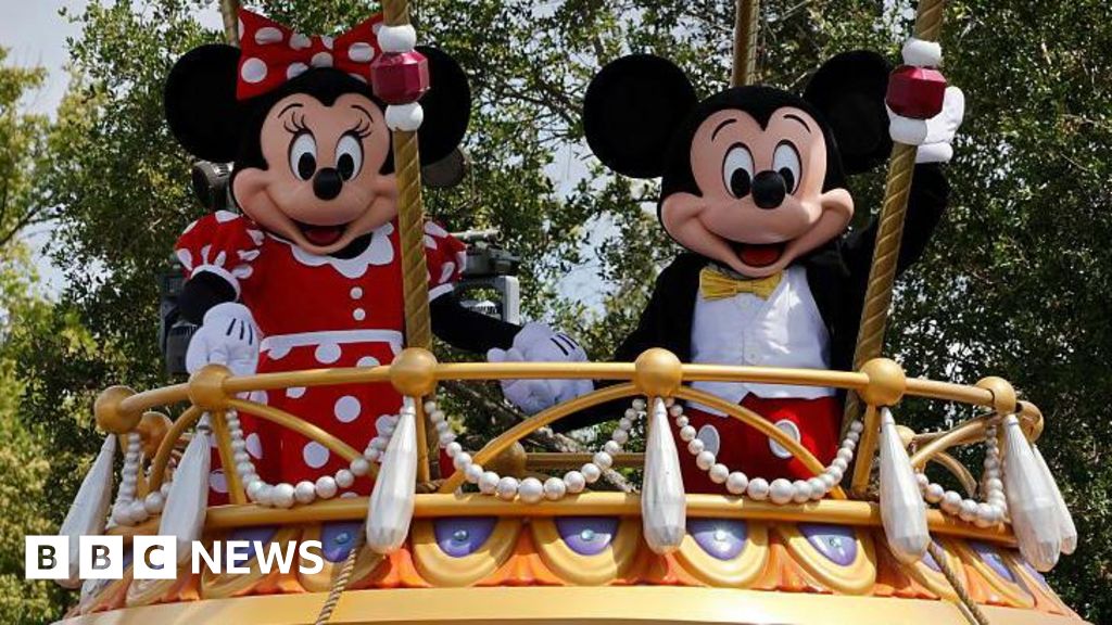 Disney отрязва стотици повече работни места, тъй като намалява разходите 