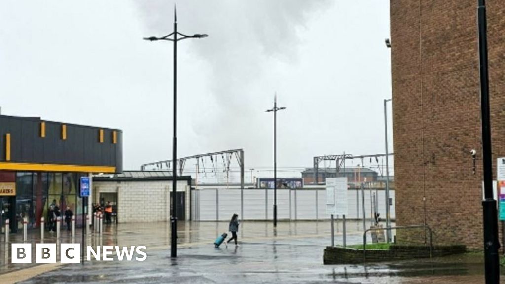 Electric batteries explode as blaze hits Wolverhampton yard BBC News