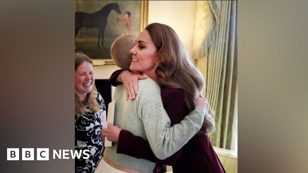 Kate hugs young girl with cancer at Windsor Castle