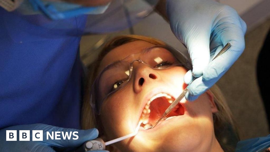 Dentists return £900m for not seeing NHS patients