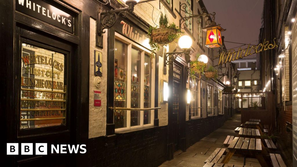 Leeds pub offers free beer after 25p pint deemed ‘irresponsible’