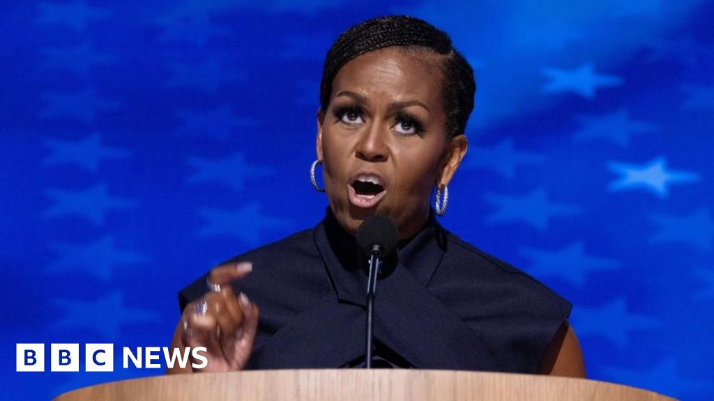 Michelle Obama denigrates Trump in prominent U-turn at party convention