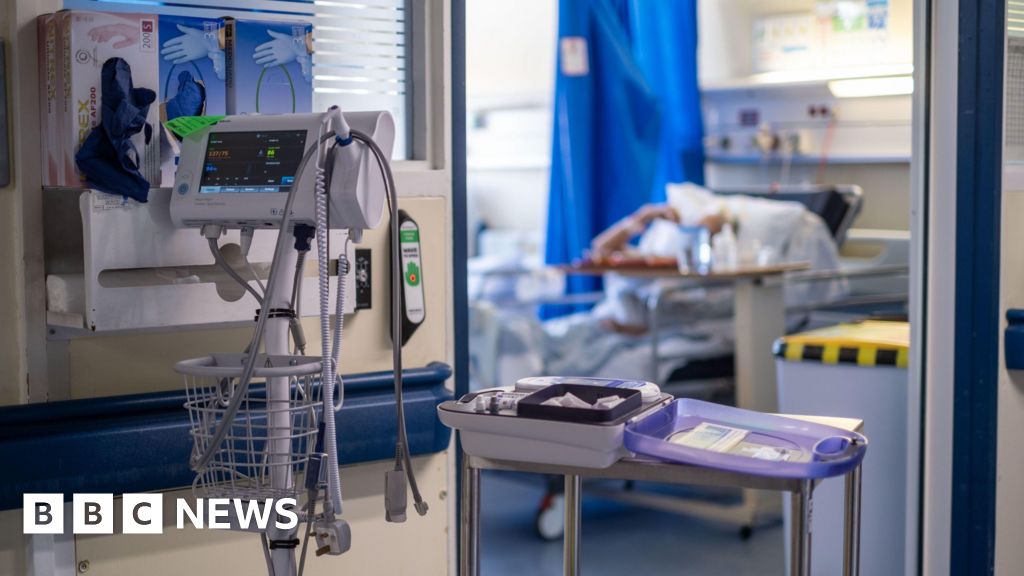 Safety check 'concerns' delay Ramsey Hospital ward reopening