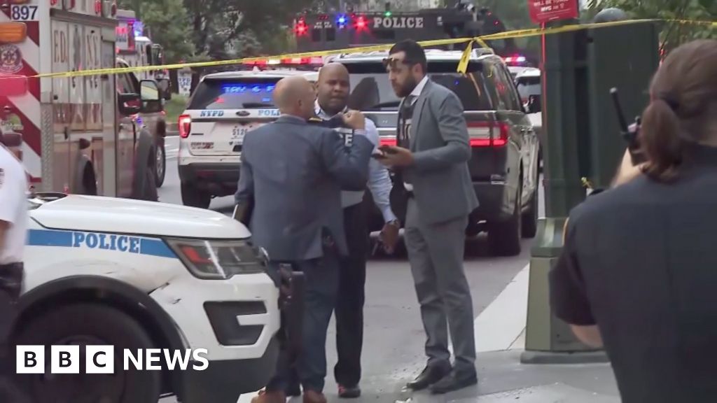 Watch: Four killed in Manhattan shooting