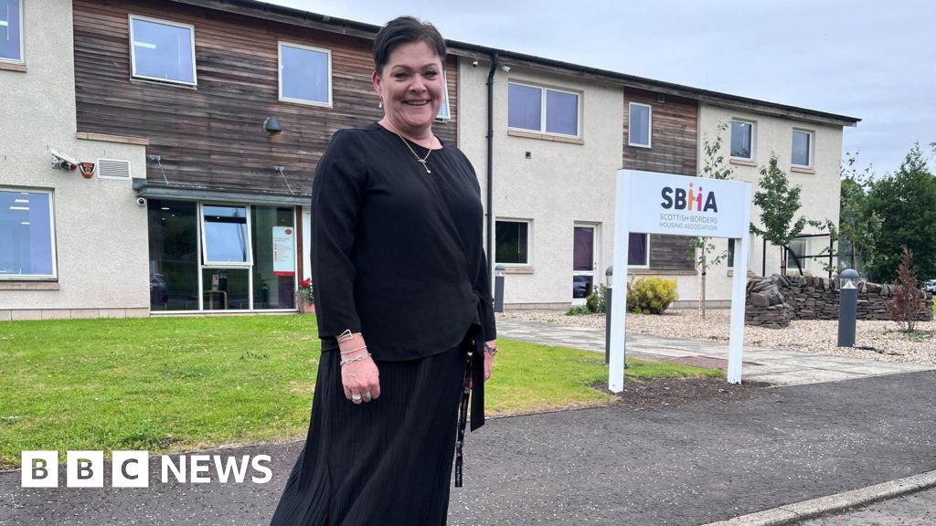 bbc.co.uk - David Knox - YTS trainee becomes boss of the Borders' largest housing provider