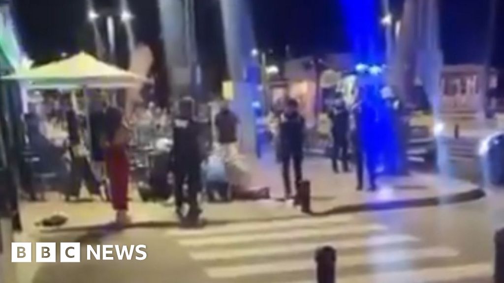 Two Scottish men shot dead at bar in Spain