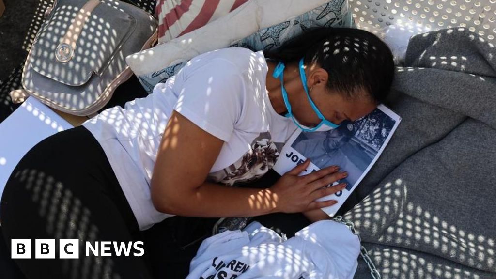 Расте натискът за освобождаване на оставащите венецуелски политически затворници