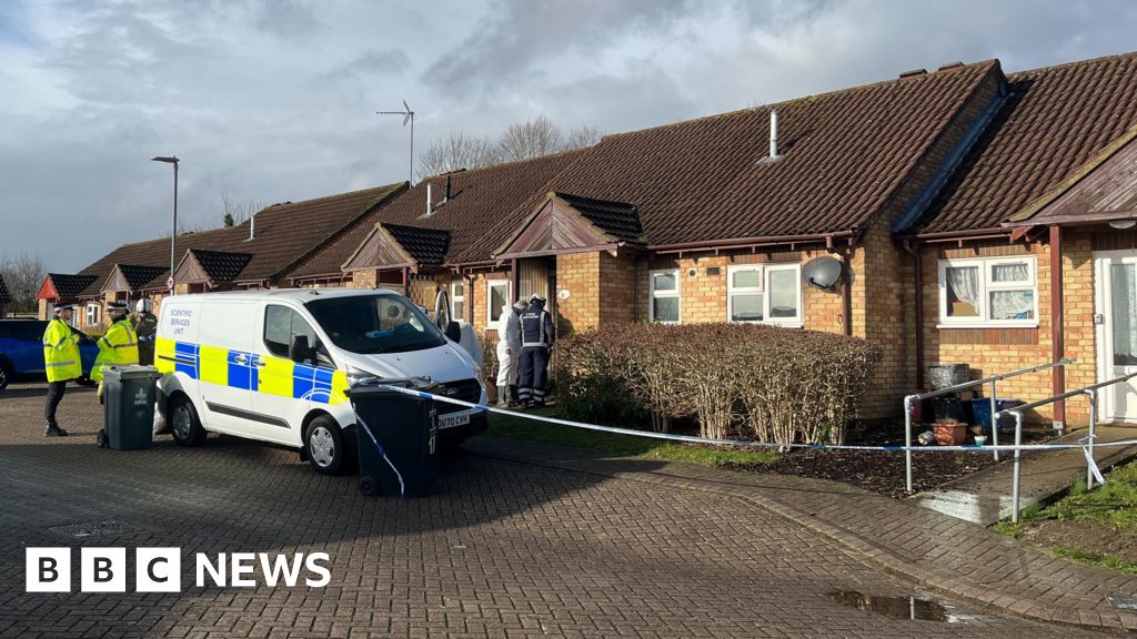 Stevenage sheltered housing fire investigated by police