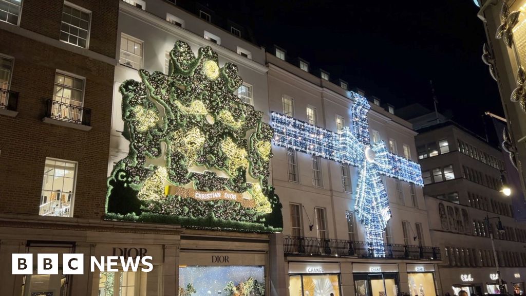 Is this viral Christmas Mayfair walk the most festive in London?