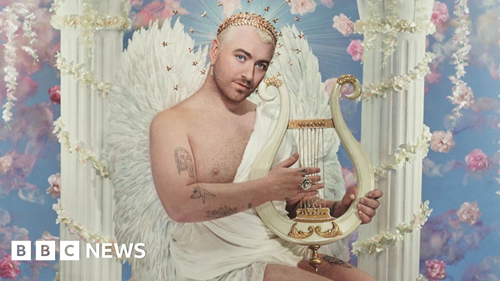 Sam Smith portrait unveiled at London gallery