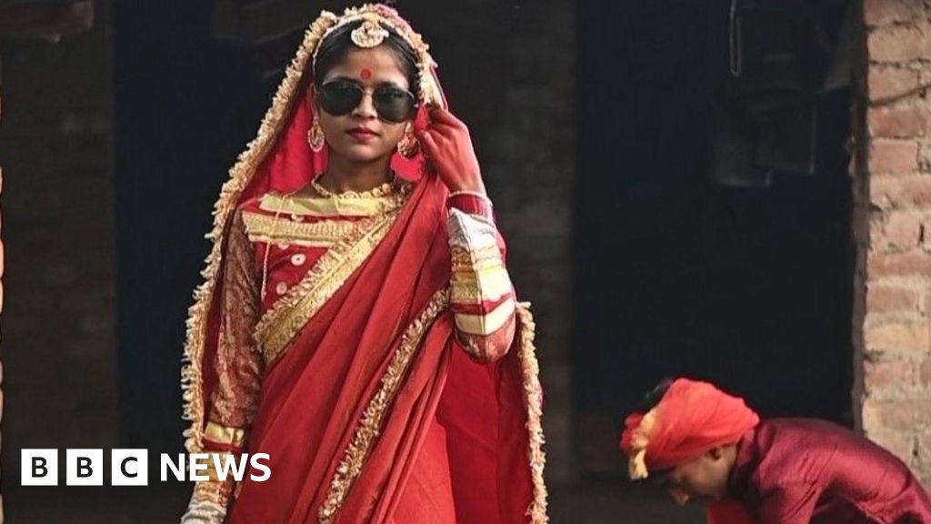 The viral fashion show by slum children that is wowing India