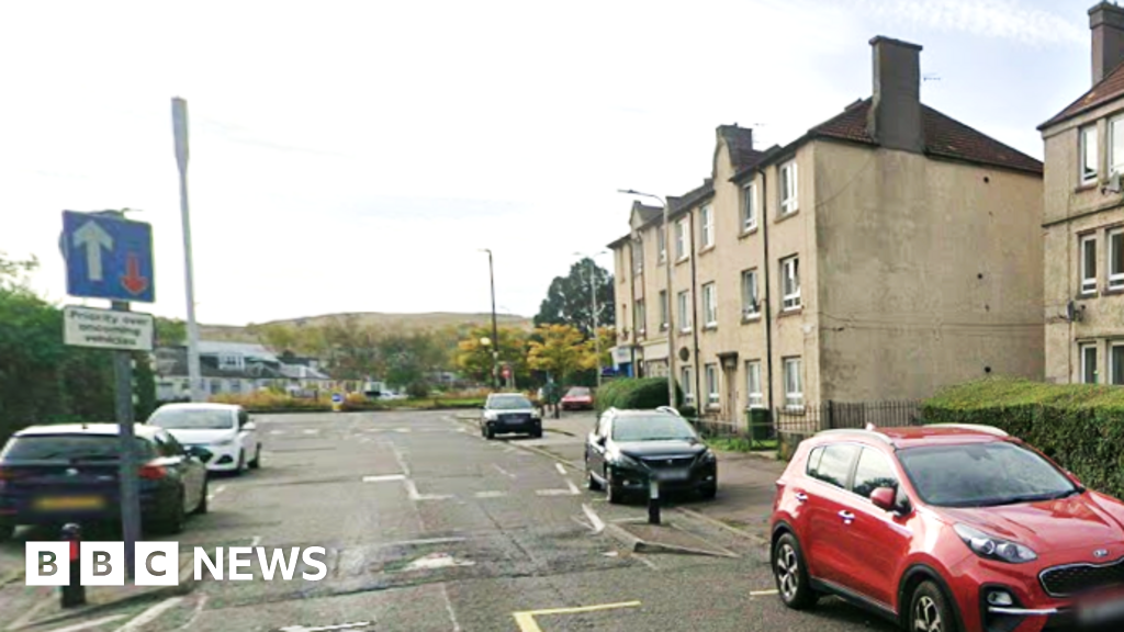 Attempted murder probe after man struck in hit-and-run in Edinburgh