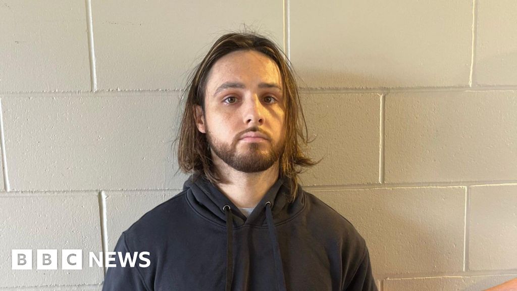 Man arrested on suspicion of starting Pacific Palisades fire