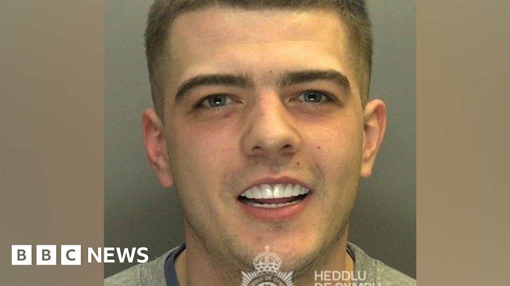 Drug dealer busted after sending picture of new 'Turkey teeth' to friend