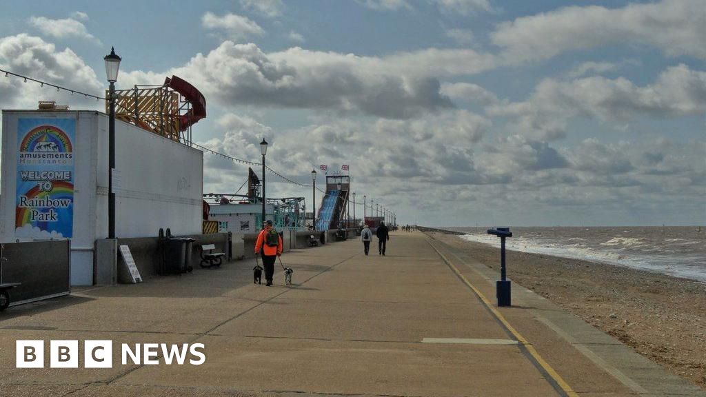 Hunstanton Body found on beach was Glenys Shelton says coroner BBC News