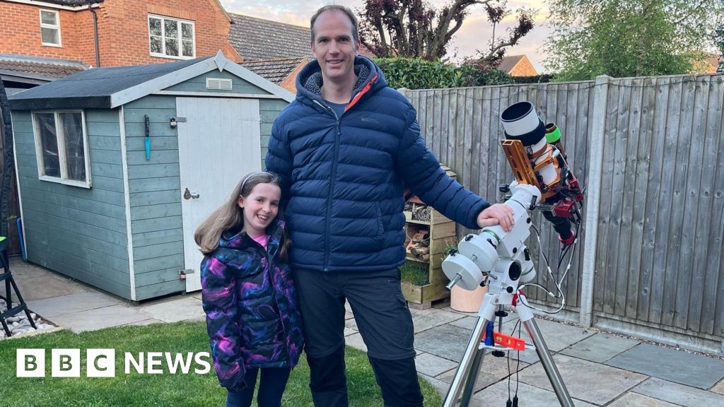 Dad and daughter taking space photos from their Crowland garden - BBC.com
