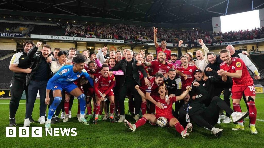 Crawley Town: Excitement grows ahead of Wembley play-off final – BBC News