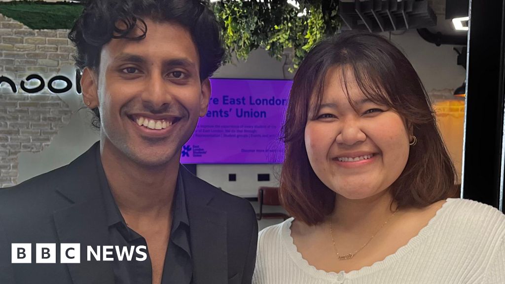 Students 'overwhelmed' by managing finances