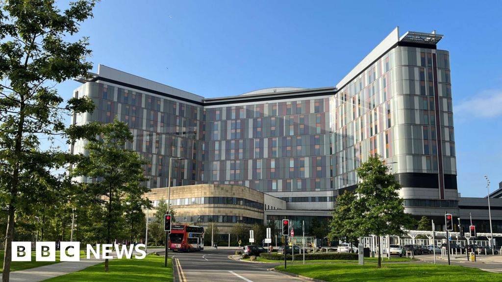 Health board 'sorry' for ignoring doctors' concerns