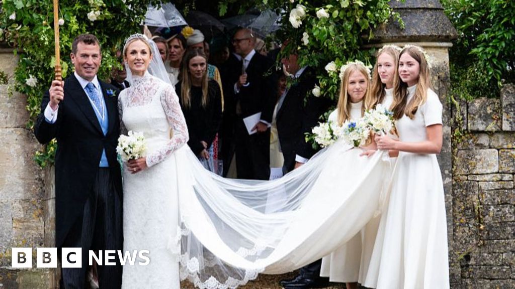 Watch: Royals attend wedding of Peter Phillips and Harriet Sperling