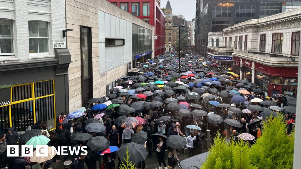 The Tube strike in pictures