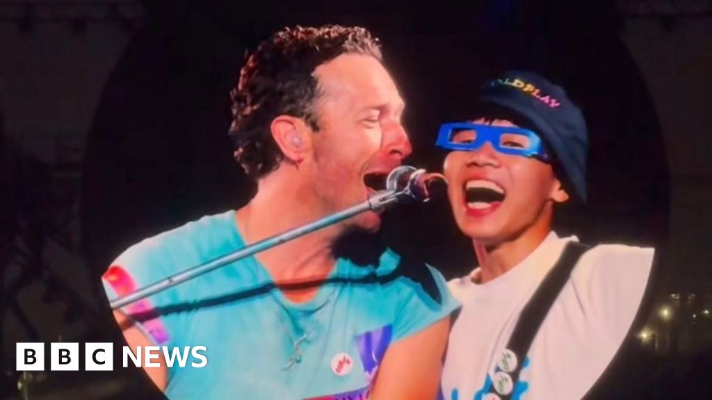 Fan’s Coldplay ‘Dream’ after trip from China Fan’s Coldplay ‘Dream’ after trip from China