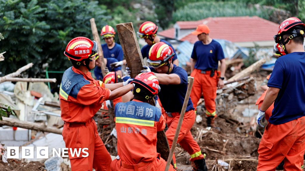 Rescue efforts continue after deadly floods hit China