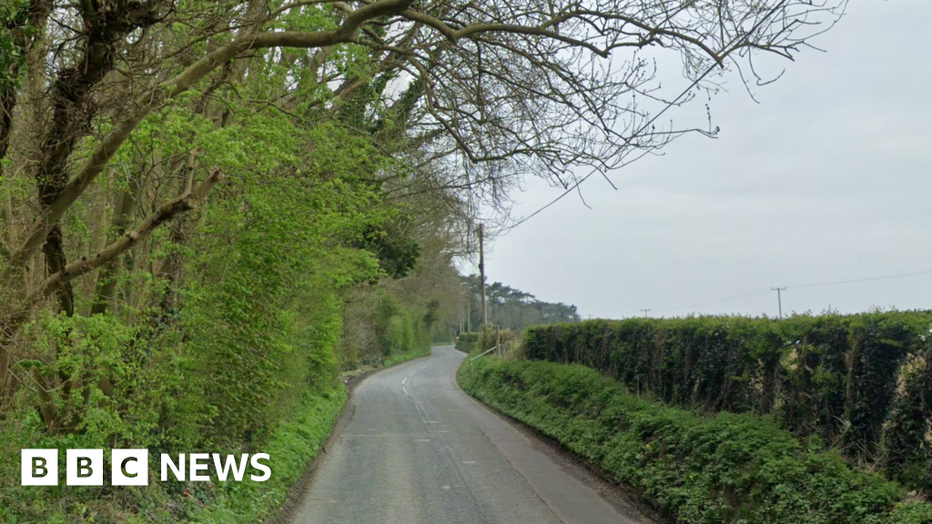 Kent: Appeal after pedestrian injured in hit-and-run near Dover 