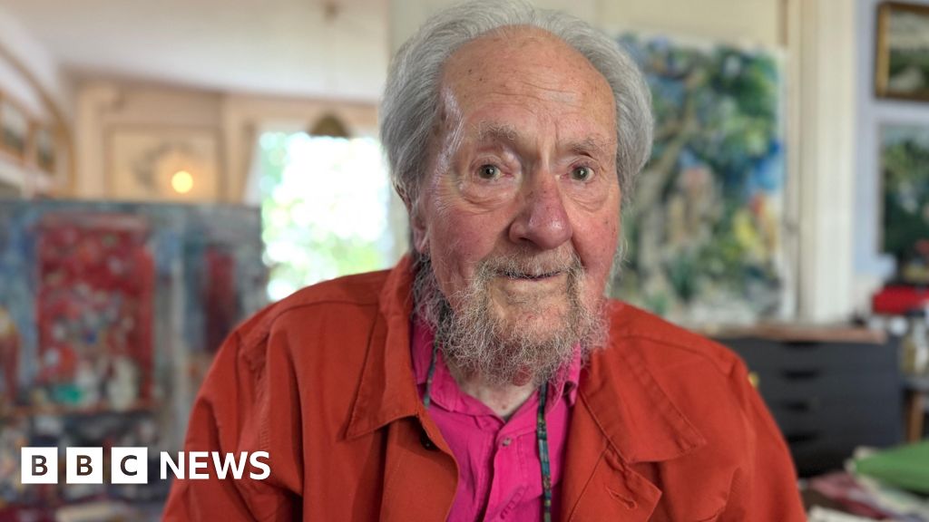 'It keeps me in touch with life': The London artist still working at 103