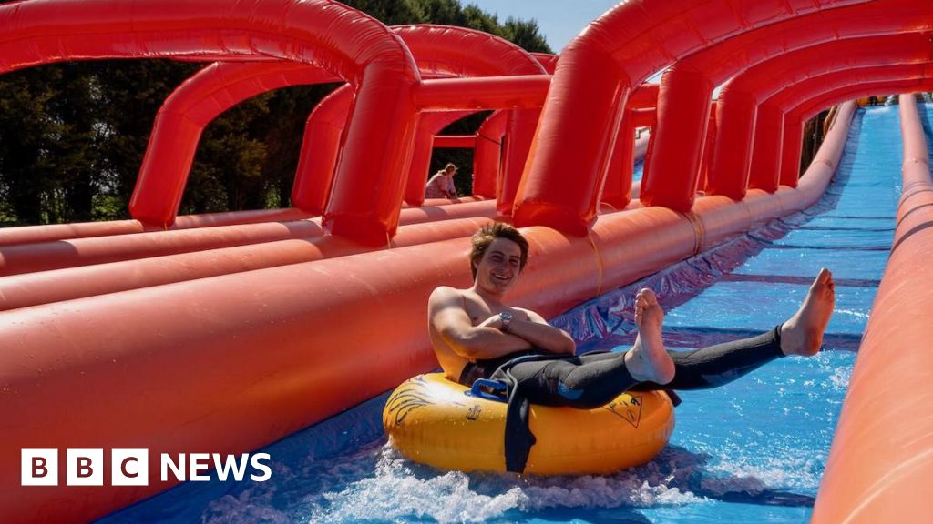 bbc.co.uk - Jonathan Morris - Heatwave brings tourism boost in South West and Channel Islands