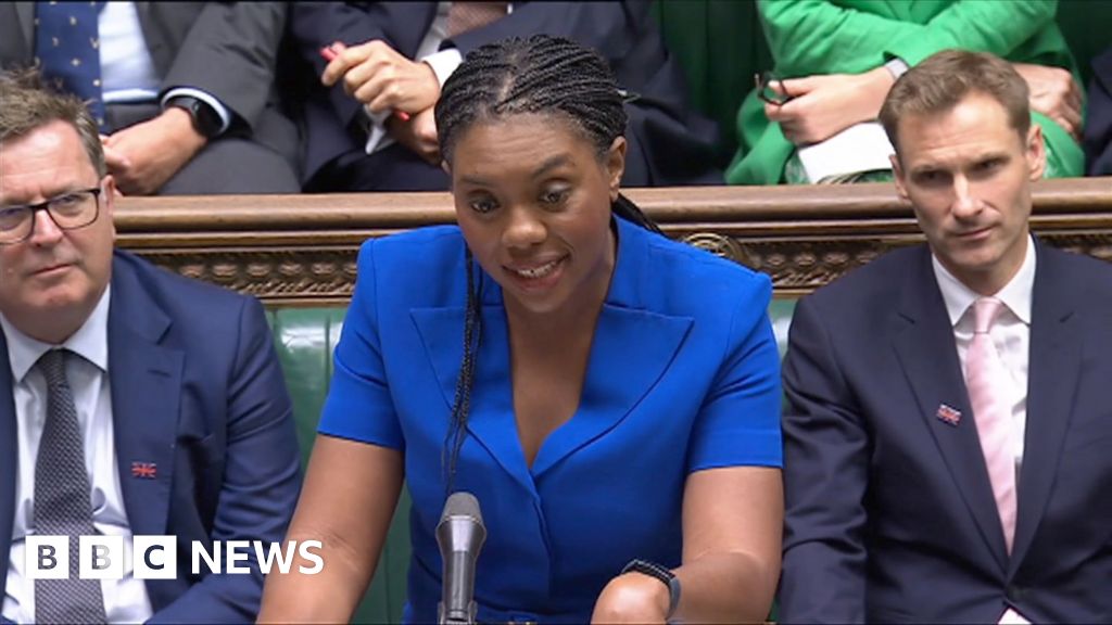 Watch: Badenoch questions Starmer on borrowing costs