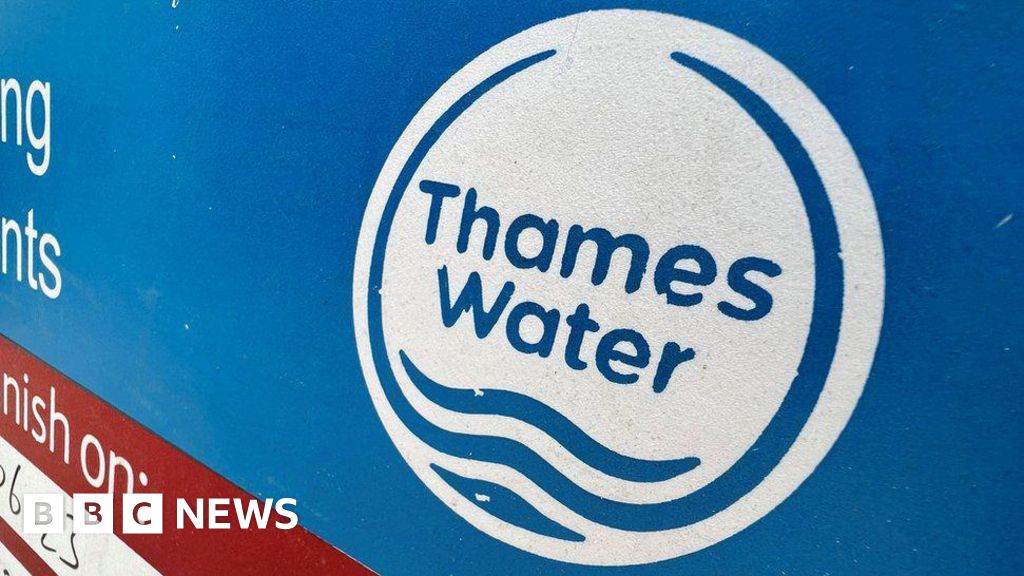 Thames Water ordered to tackle sewage smell in Camberley BBC News