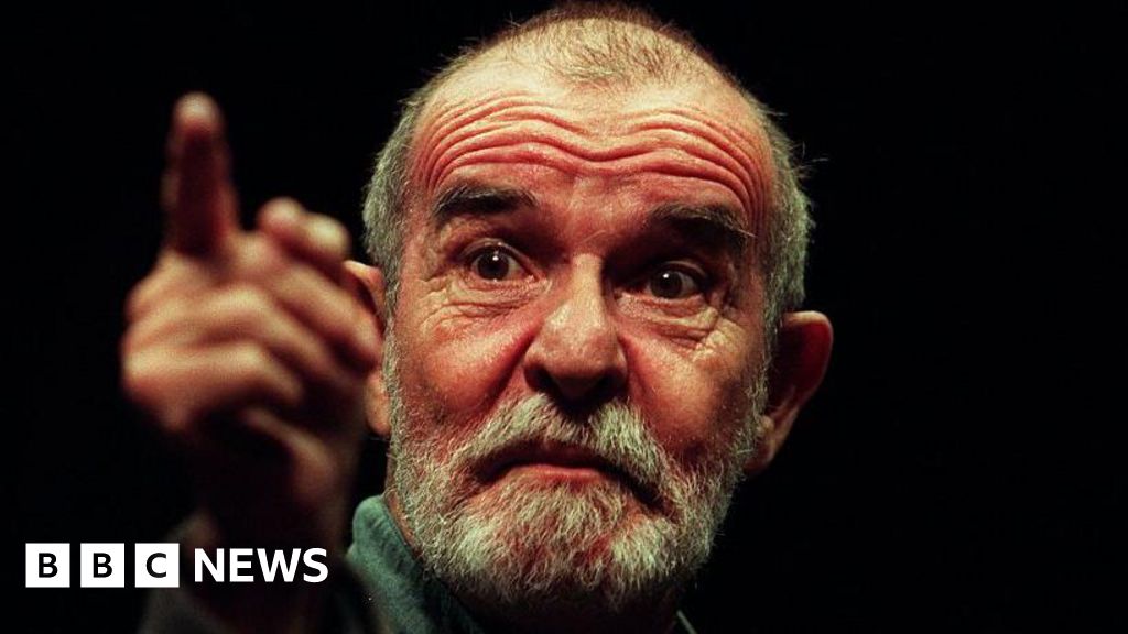 Athol Fugard: Смъртта на великия южноафрикански драматург 