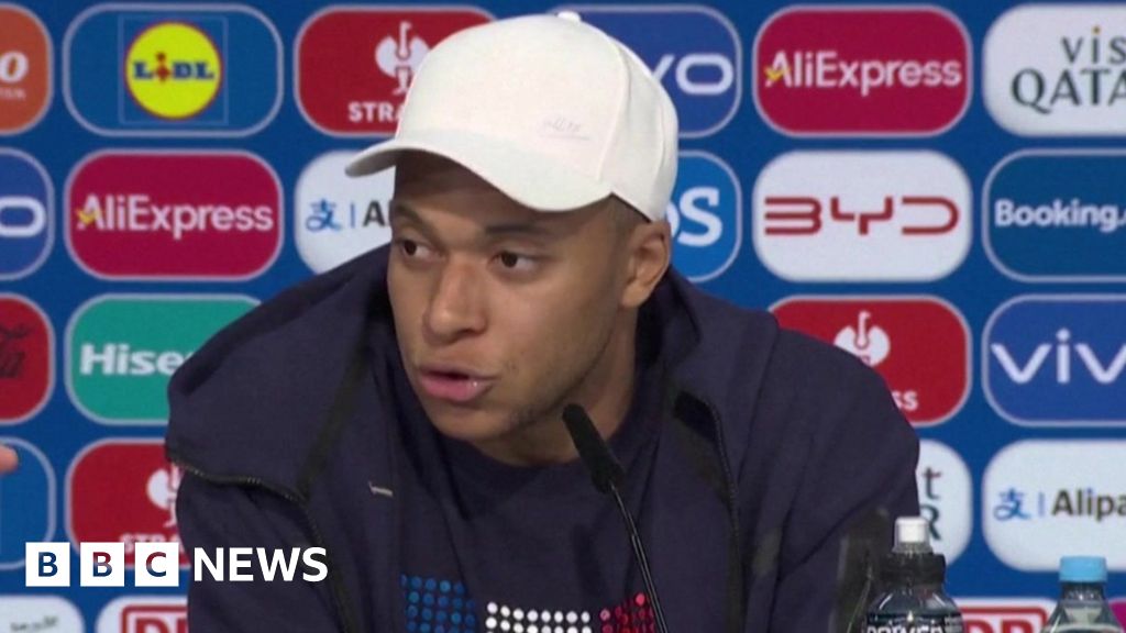 Mbappe urges youth vote to counter 'extremists'