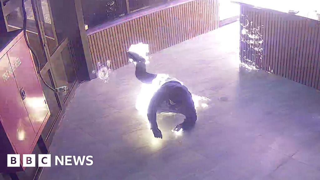 Watch: Moment man lights himself on fire in botched Melbourne arson attack