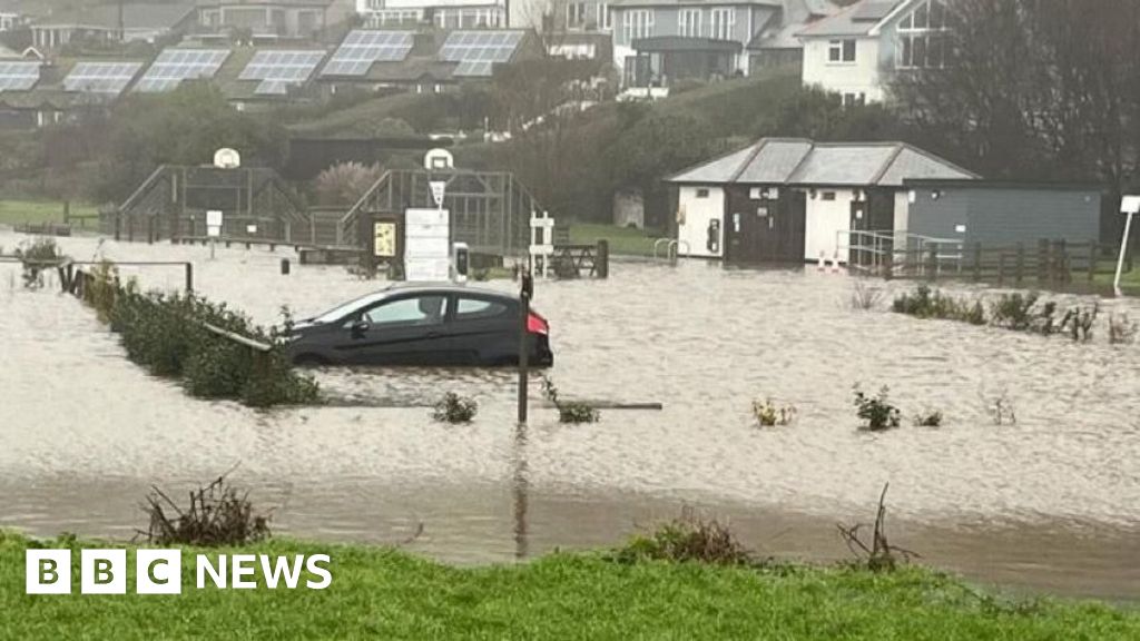 Fiji Issues Heavy Rain Alerts Amid Flood Risks