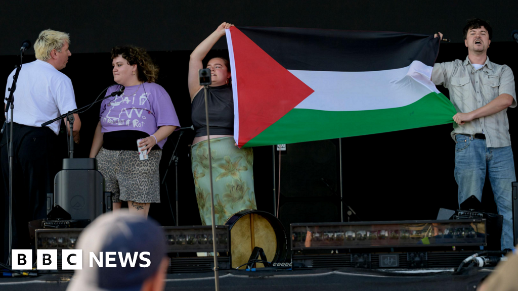 Bands boycott music festival after group's set 'cut off'