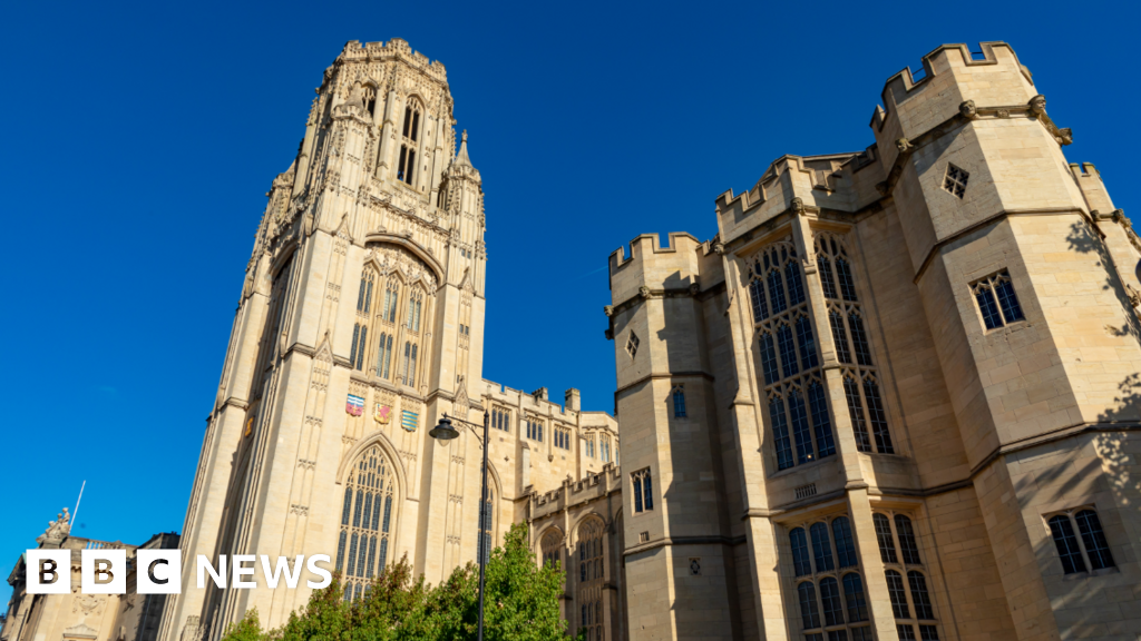 Jumlah pelajar Bristol meninggalkan pajak dewan kota yang ‘hilang’