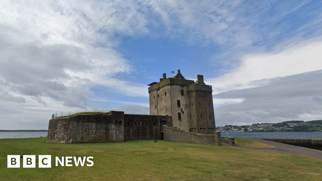 Golf course to close but museum’s fate delayed