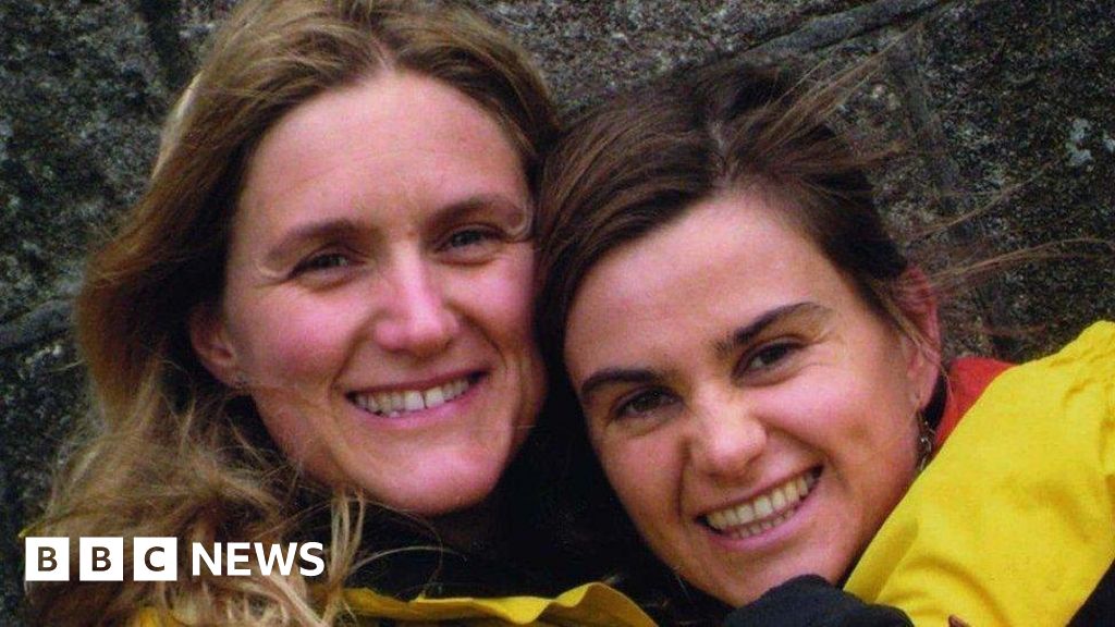 Sister of Jo Cox urges 'common ground' 10 years after her murder