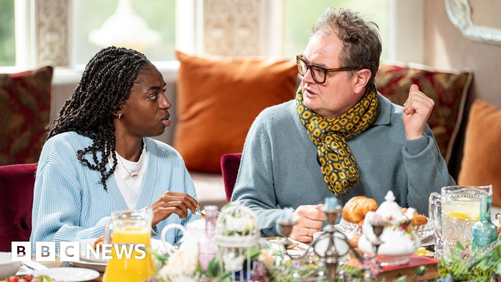 Quiz: Are you a Celebrity Traitors superfan?