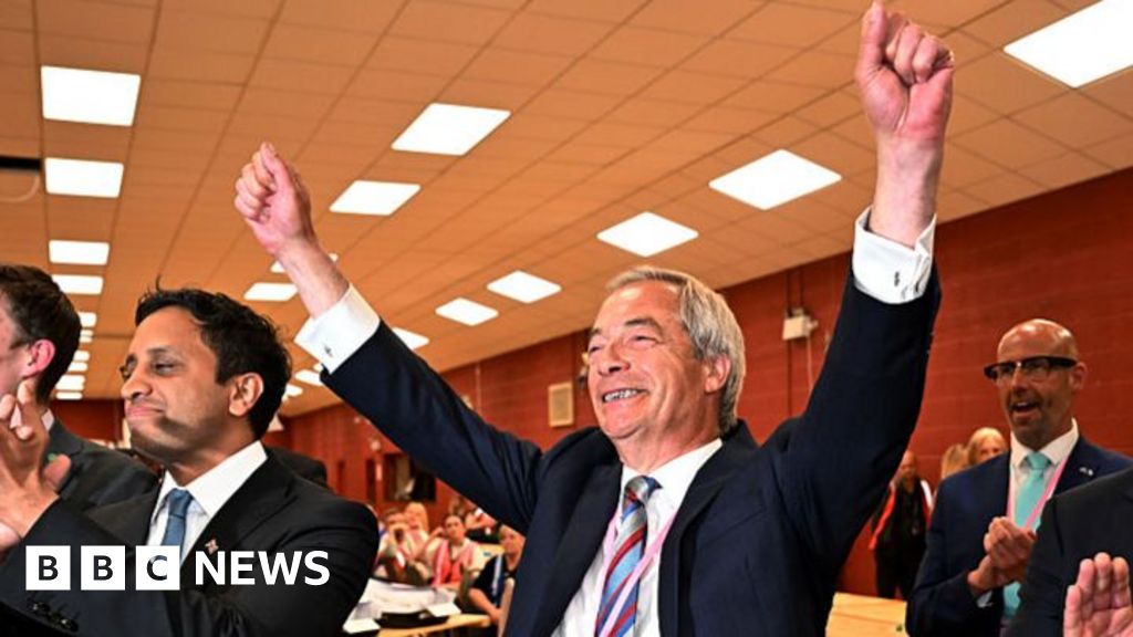 Watch: The moment Reform won Runcorn and Helsby by-election - BBC News