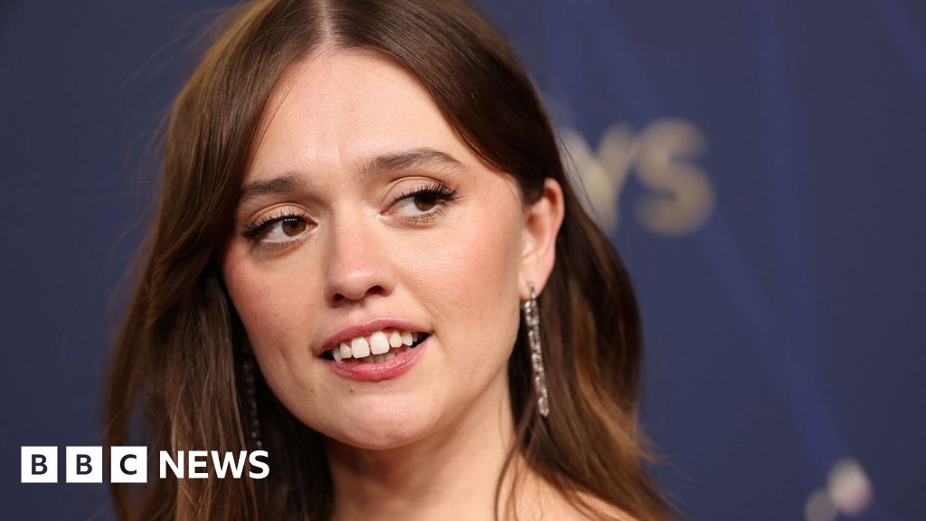 I don't regret calling out mean teeth sketch, says Aimee Lou Wood