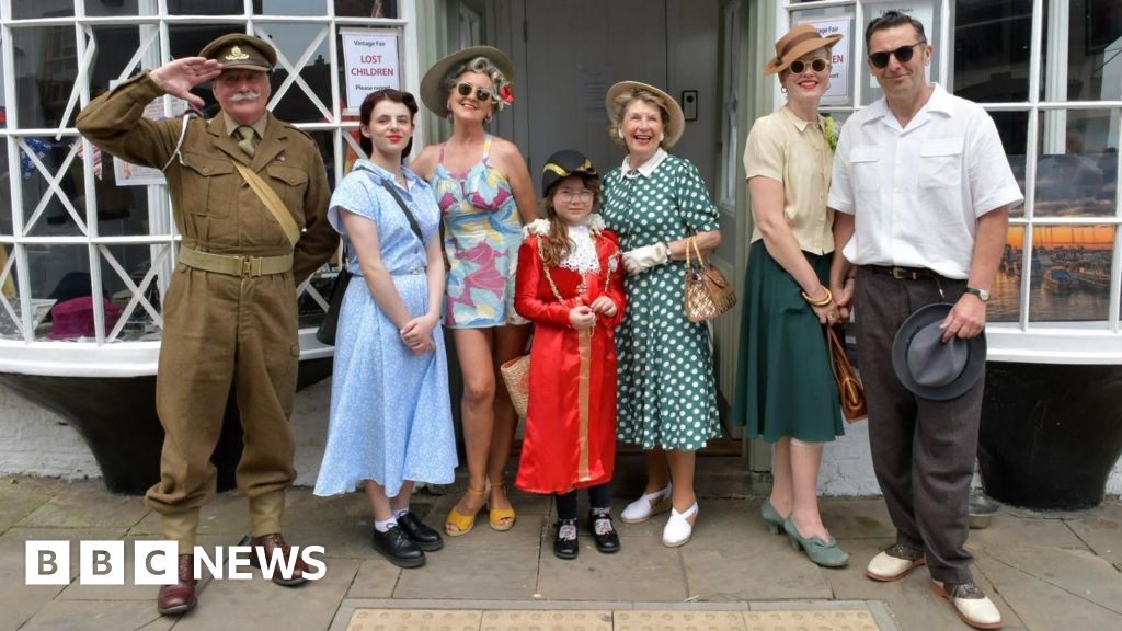 bbc.co.uk - Emma Petrie - Thousands expected to attend Bridlington's vintage festival
