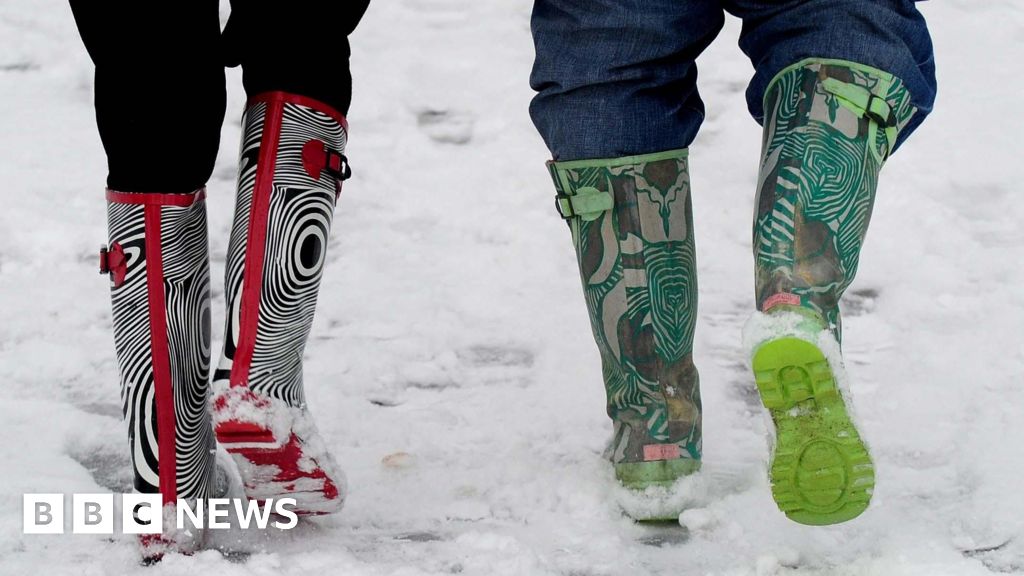 UK Weather Alert: Health Warning Issued as Snow and Ice Grip the Nation