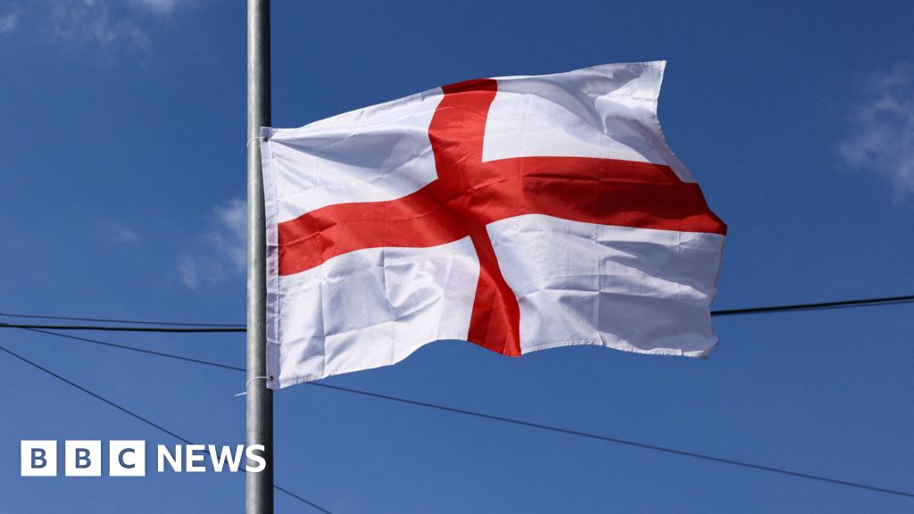 Workers face 'unacceptable' abuse for removing flags