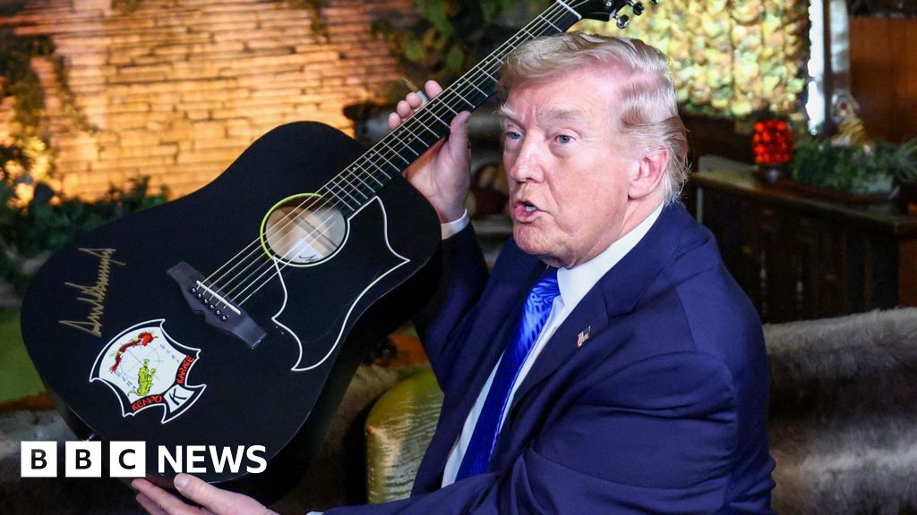 Ultimatums, diplomacy and a trip to Graceland as Trump eyes a deal with Iran