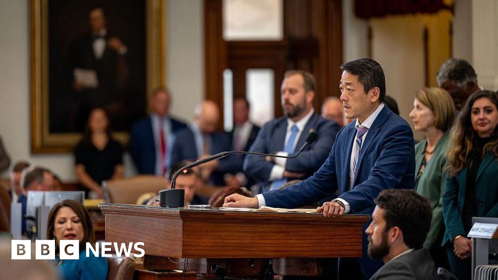 مجلس نواب تكساس يصوّت بالموافقة على خرائط إعادة التقسيم التي طرحها الجمهوريون